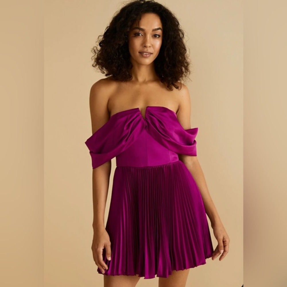 NWT! Amur Size 4 • Tilly Pink Pleated Off The Shoulder Mini Cocktail Dress Gown.
